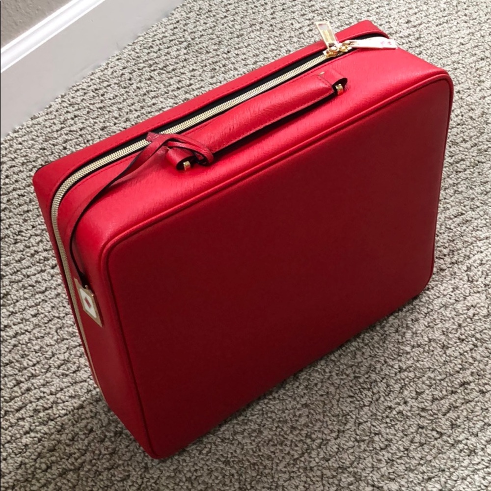 Estée Lauder red train case - Picture 3 of 6